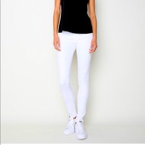 JamesJeans Women’s Skinny White Jeans Size 25